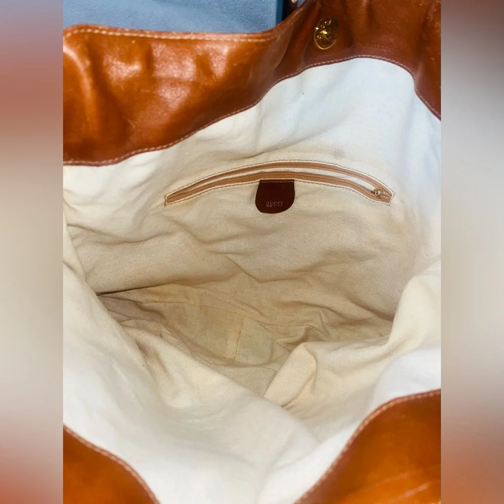 Gucci Bamboo Leather Shoulder Bag - Picture 4 of 14